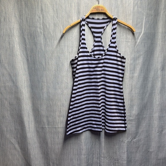 Lululemon razor back Striped Sleeveless Fitted Tank Top - Picture 2 of 8